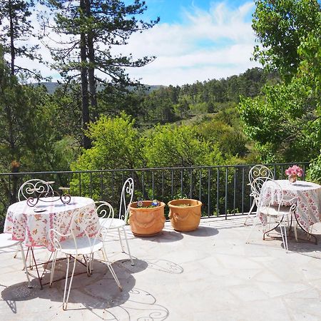 شقة Chambre Familiale Avec Terrasse Aux Portes Du Verdon تريجانس المظهر الخارجي الصورة
