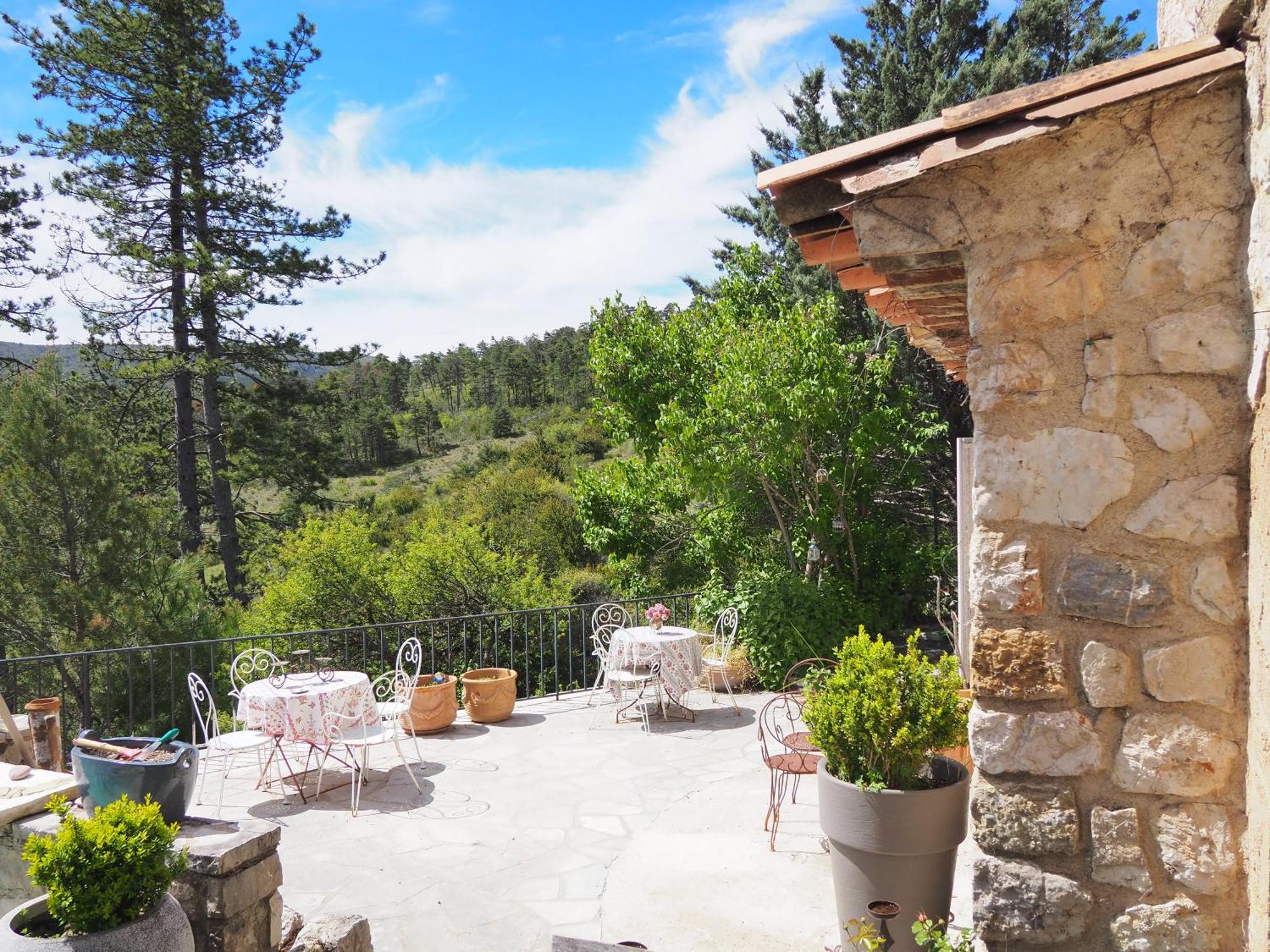 شقة Chambre Familiale Avec Terrasse Aux Portes Du Verdon تريجانس المظهر الخارجي الصورة